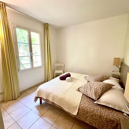 Superbe En Résidence Avec Piscine Saint-Tropez